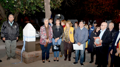 “Ella entre todas las hojas”, la escultura 644 de Resistencia