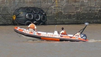 Prefectura salvó la vida de una mujer que se arrojó al agua