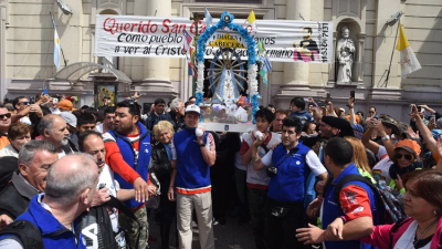 Pedidos por trabajo, promesas de fútbol y un sacrificio “que no se puede explicar”: historias de la 45 peregrinación a Luján