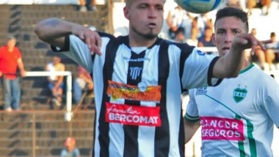 For Ever dejó el invicto en Córdoba