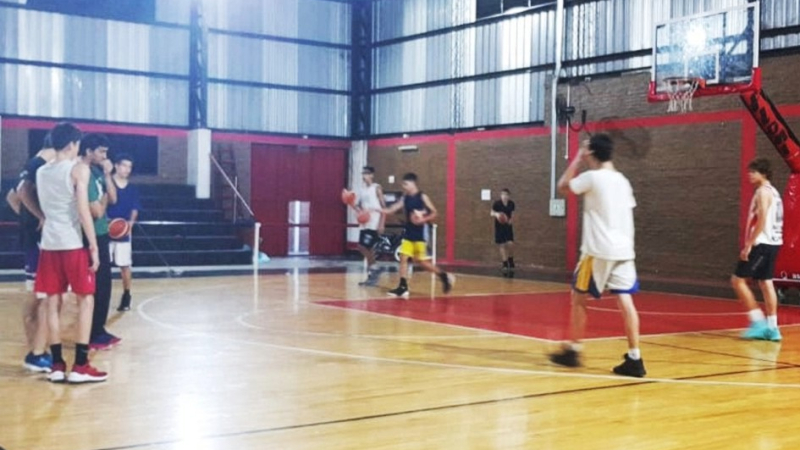 La selección de Chaco U13 de básquet se prepara para el Argentino