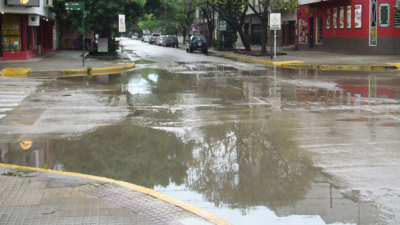 Las lluvias seguirán hoy y el calor intenso vuelve el jueves