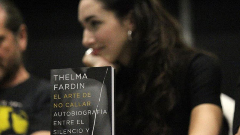 Thelma Fardín presenta su libro en Librería La Paz