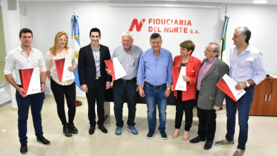 En la última entrega de créditos a pymes, Peppo destacó el rol de Fiduciaria