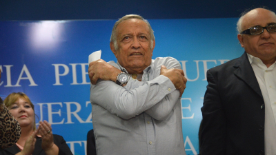 Sorpresa: Sampayo le da la bienvenida a la intendencia a Gustavo Martínez