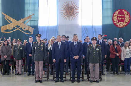 macri- regimiento.jpg