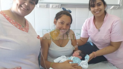 Noemí, la primera beba del año de Sáenz Peña nació en el hospital 4 de junio