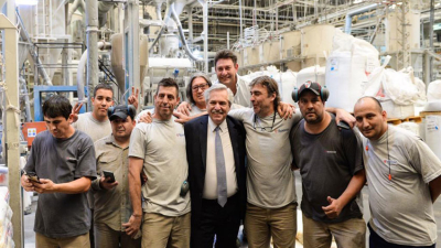 Alberto Fernández visitó una pyme en Tres de Febrero