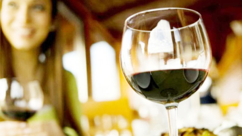 Catas a ciegas y comidas regionales se combinan en el turismo del NOA