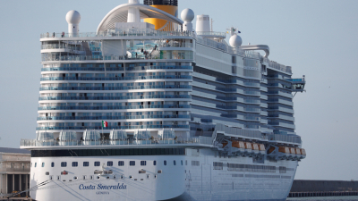 Bloquean el desembarco de un crucero por sospecha de coronavirus: hay al menos 30 argentinos