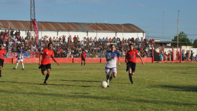 En la agonía del partido, Libertad logró la victoria ante Juventud