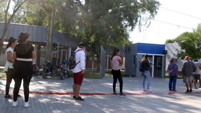 IFE: sigue el pago para la opción por CBU y reinscripción para rechazados