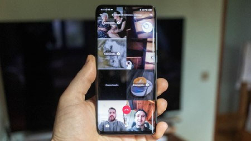 WhatsApp ya permite hacer videollamadas de hasta ocho personas