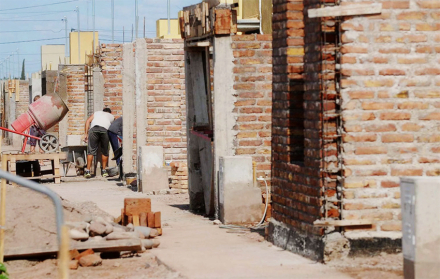 construc.jpg