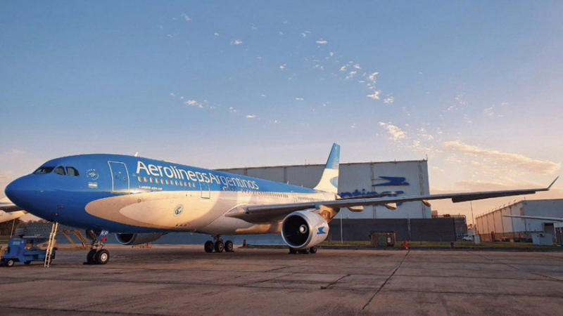 Anunciaron la fusión de Aerolíneas Argentinas con Austral