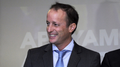 Martín Insaurralde dio positivo por coronavirus