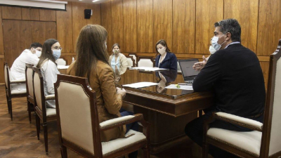 Jorge Capitanich con empresarios y residentes