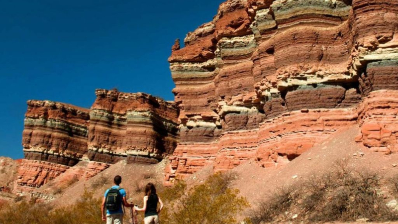 Se evalúa el turismo entre provincias que no tengan circulación comunitaria del virus
