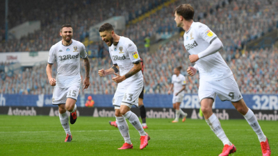Leeds de Bielsa: fútbol champagne, 5-0 y otra vez puntero