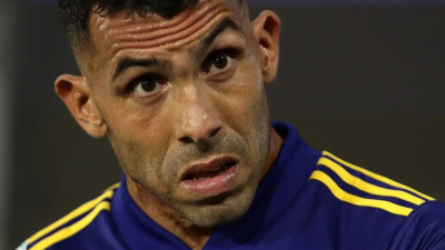 Tevez: “No es momento de volver, hay gente que se está muriendo”