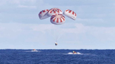 La cápsula Dragon Endeavor de la SpaceX amarizó en el Golfo de México