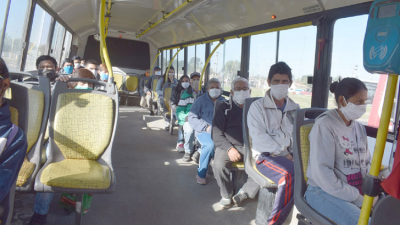 Crearon un sistema automático para desinfectar colectivos en cinco minutos