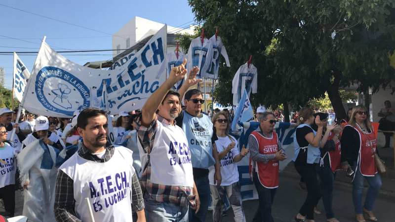 En la semana del Día del Maestro, paro docente por demanda salarial