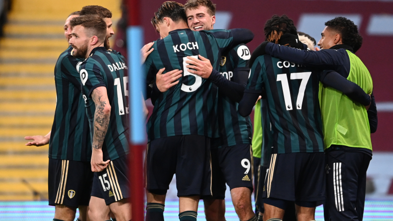 Leeds festejó con un hat-trick de Bamford para alegría de Bielsa