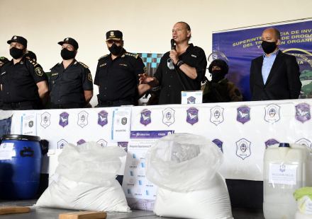03-11-2020_el_ministro_de_seguridad_bonaerense (1).jpg