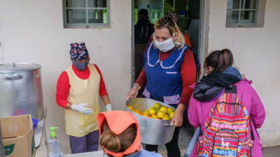 Menos dinero y alimentos, y más adolescentes con trabajo informal