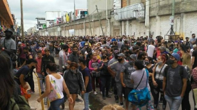 Descontrol en La Salada en plena pandemia