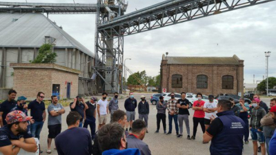 Acuerdo en la paritaria aceitera lleva a $93 mil el salario básico