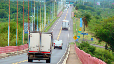 Infracción por alcohol en sangre a tres conductores en el puente Chaco-Corrientes