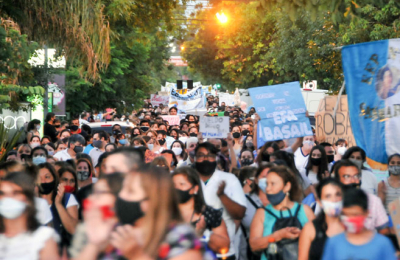 Jornada incómoda por un inicio de clases con paro y protesta docente