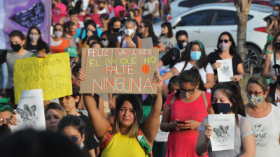 El 8M congregó a una multitud de mujeres contra los femicidios