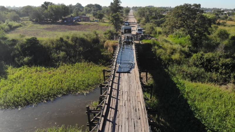 Trabajos de limpieza y reparación en el puente Bergagno de Fontana