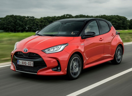 yaris.jpg