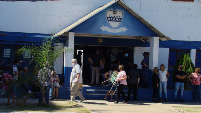 Se cayó el mito sobre la vacuna y ahora la demanda es excesiva