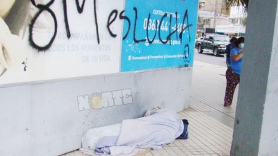 El centro de Resistencia, hogar donde sobreviven personas en situación de calle