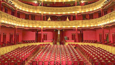 La comunidad teatral del mundo celebra su día