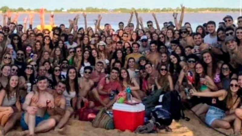 Rosario: escándalo por una fiesta con más de 200 estudiantes de medicina