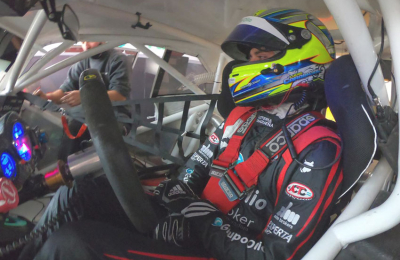 Lucas Carabajal en el podio del TC Pista