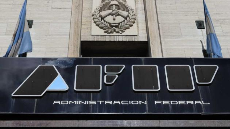AFIP subasta cajas de fernet y packs de cerveza: cómo participar