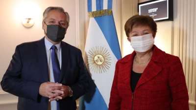 Fernández pidió reducir las sobretasas y extender los plazos de los programas del FMI