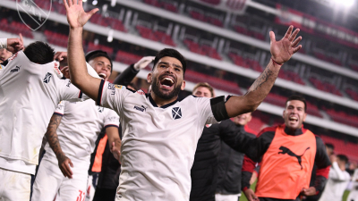 Sosa héroe y el Rojo a semifinales