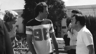 La vida de Julio García volcada en “Sólo hubo que seguir la huella”