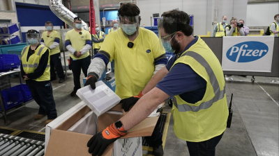 Anticipan que las primeras vacunas de Pfizer "van a llegar a partir de septiembre"