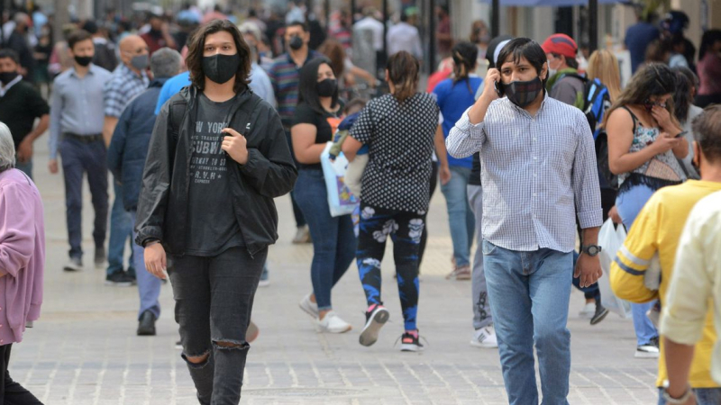 “Mientras como sociedad estamos cansados, el virus está fortalecido”