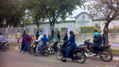 Las ganas de volver a clases pudieron más que el frío