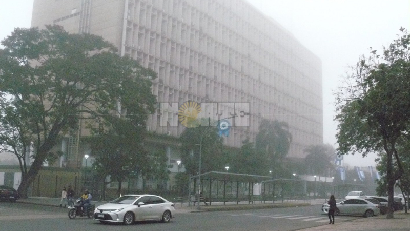 Visibilidad disminuida por bancos de niebla en el Chaco